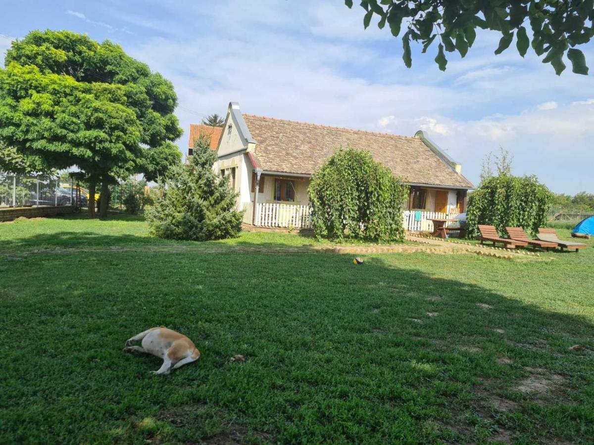 Villa Diiva Curug Εξωτερικό φωτογραφία