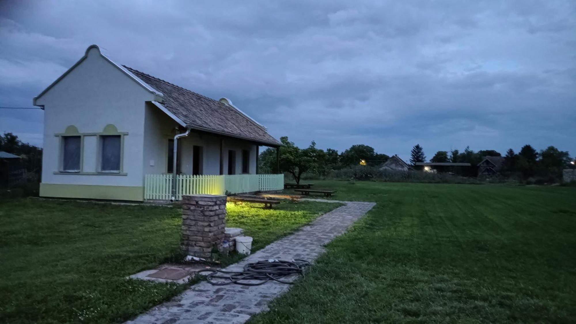 Villa Diiva Curug Εξωτερικό φωτογραφία